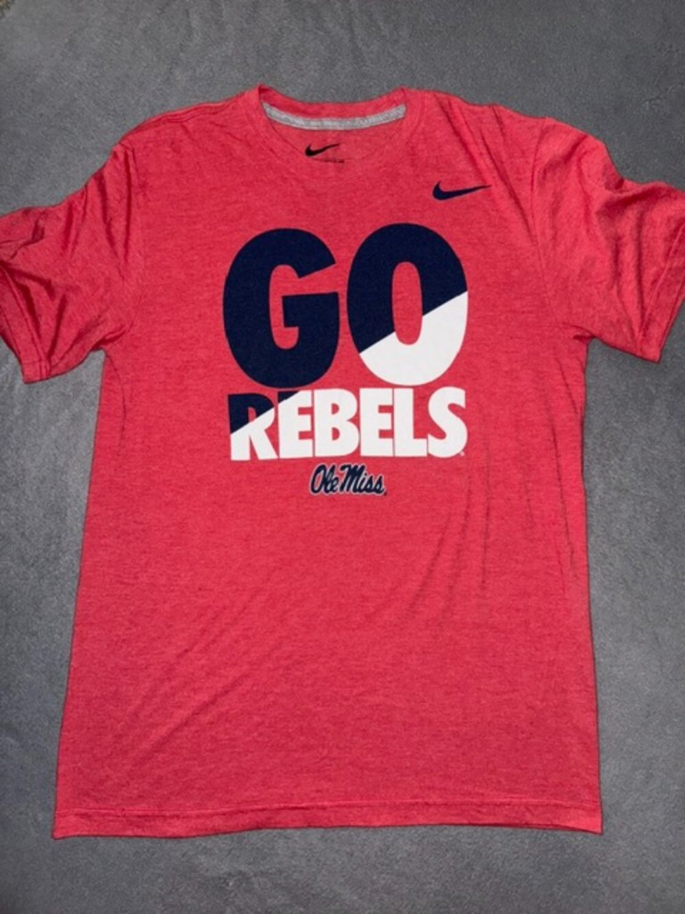 Nike Men's Regular Fit Ole Miss Rebels Shirt Red White Blue Size Medium
